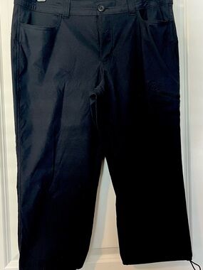 Eddie Bauer Waterproof Rainier Black Capri Pants